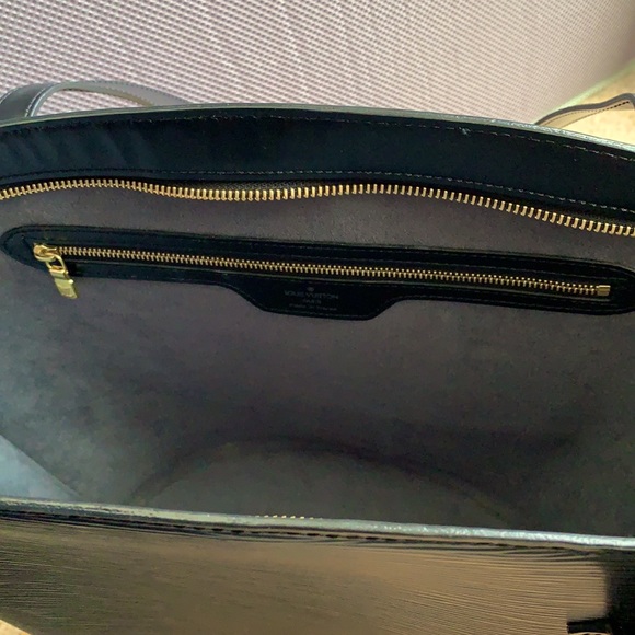 Louis Vuitton St. Jacques Epi GM *100% Authentic* - Picture 7 of 8